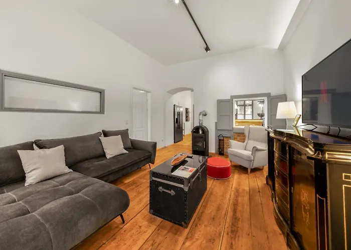 Apartman 1 Bedroom In Neubau, 8 Min Center, Ac, Parking Bécs
