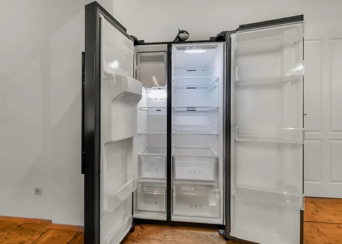 1 Bedroom In Neubau, 8 Min Center, Ac, Parking Apartman Bécs